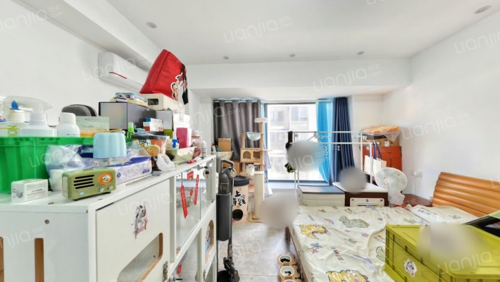 宋都奥体名座二手房实景图