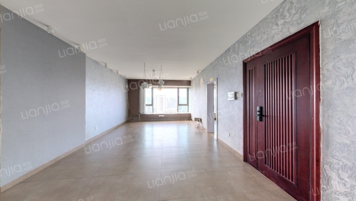 宝嘉誉峰二手房实景图