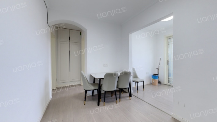 教育局宿舍二手房实景图