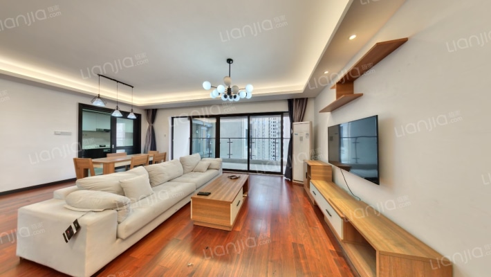 万科翡翠公园二手房实景图