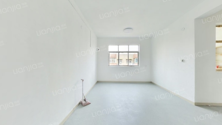 万发小区二手房实景图