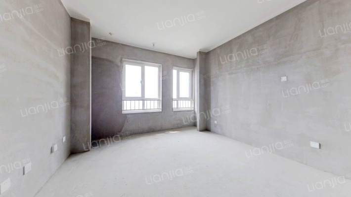 盛雅佳苑二手房实景图