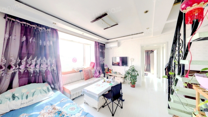 湖畔绿洲二手房实景图