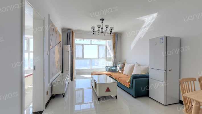 东兴街 香邑溪谷精装两居 中高楼层 房本满二-客厅