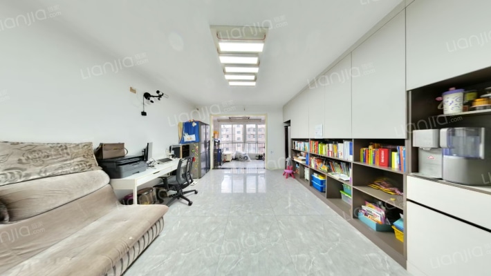 唐樾六和坊二手房实景图