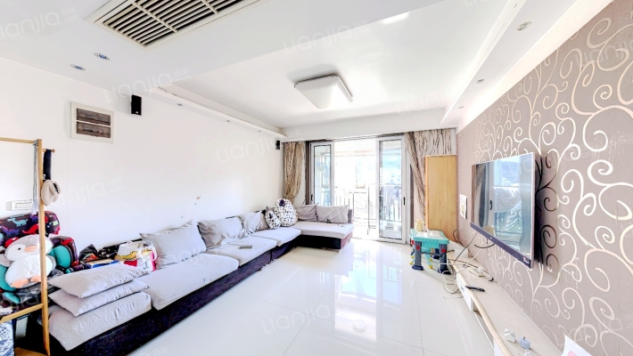 中梁棕榈湾二手房实景图