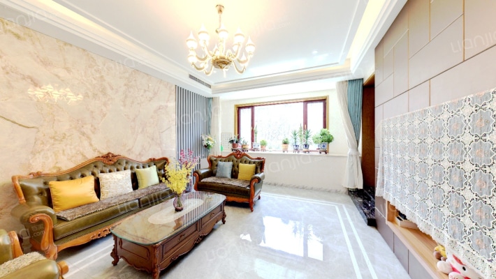 嘉凯城时代城翡翠郡二手房实景图