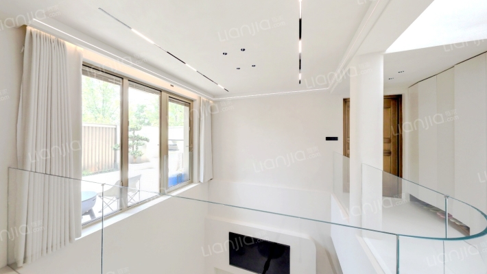 万科莱茵半岛二手房实景图