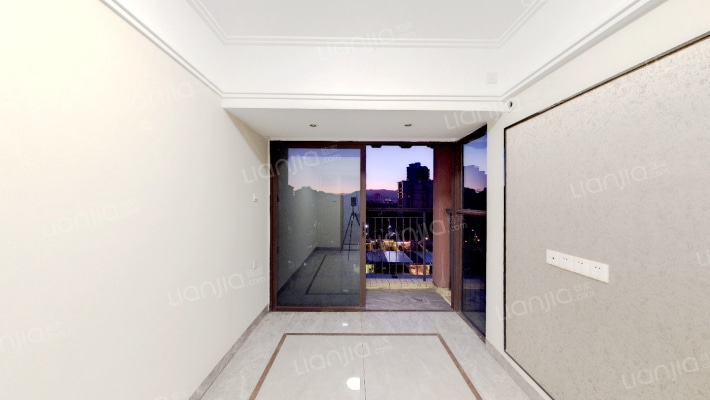 冠星金牛座二手房实景图