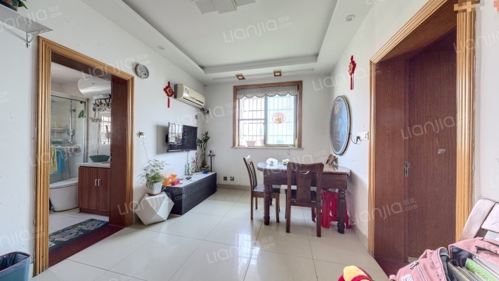 漕湖花园三区二手房实景图