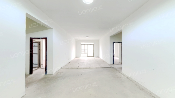 世茂湖滨首府A区二手房实景图