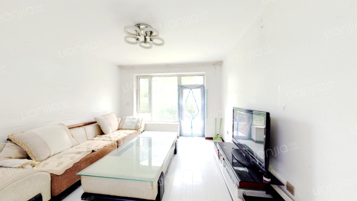 中央湖畔二手房实景图