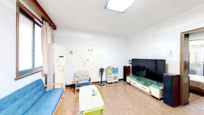 西湖新村世和坊二手房实景图