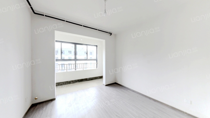 四季丰泽苑二手房实景图