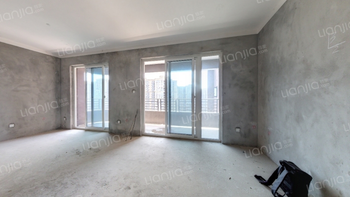 万峰城D区峰景里二手房实景图