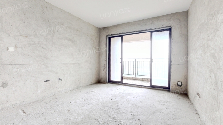 信鸿蔚蓝海岸二手房实景图