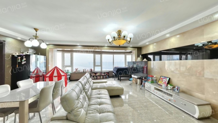 名流公馆二手房实景图