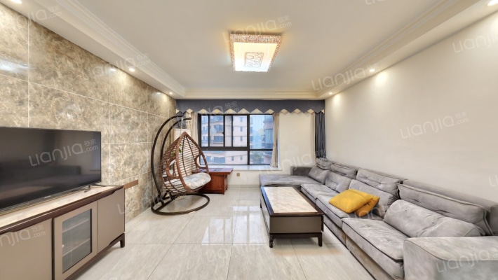 曙光泊岸二手房实景图