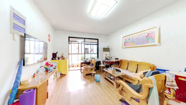 彩虹名家二手房实景图