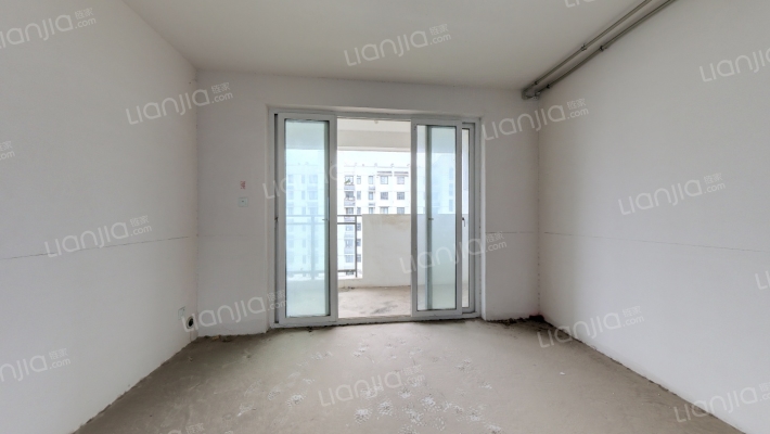 山水金盾花园二手房实景图