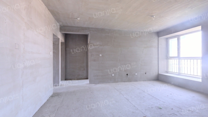 业主诚意出售 三居双卫 全明格局 看房有钥匙-客厅