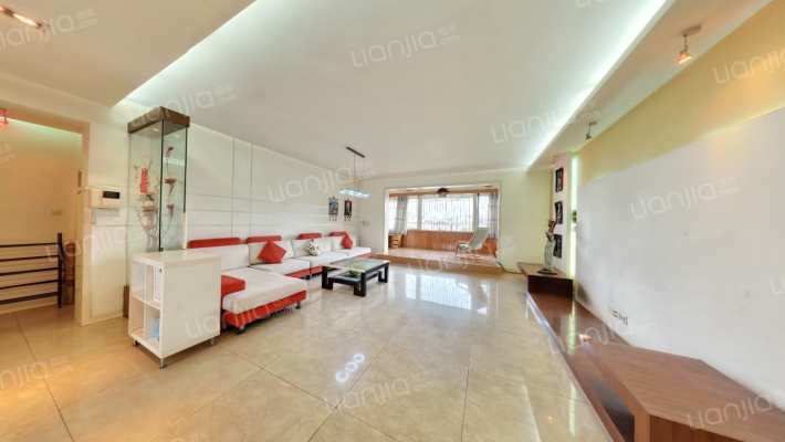 浦兴街240号二手房实景图