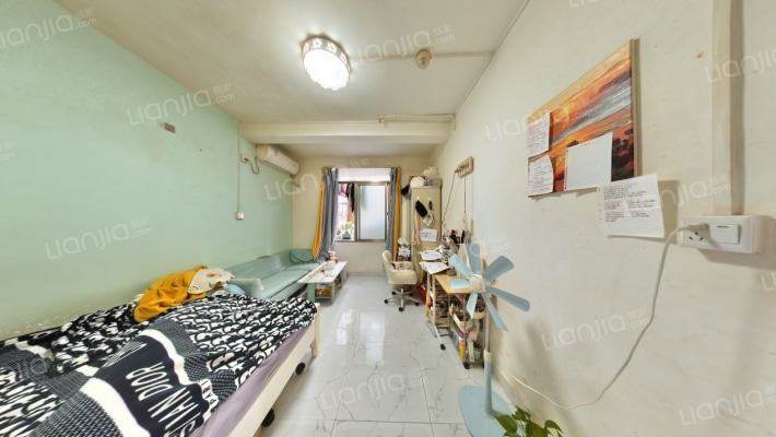 深宝住宅区二手房实景图