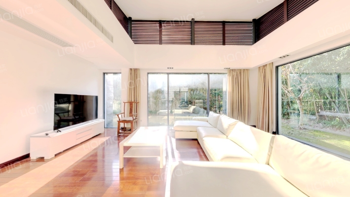 湖畔佳苑(别墅)二手房实景图