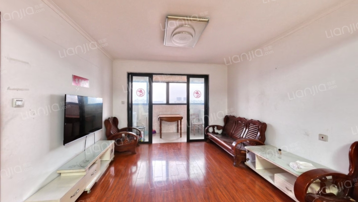 泥塘新苑二手房实景图