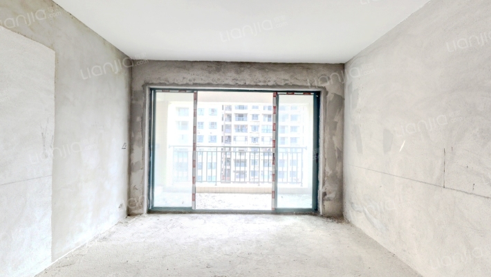 四季顺景苑二手房实景图