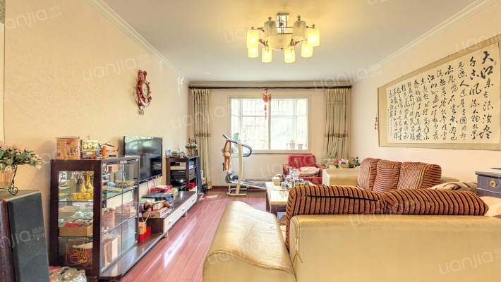 西房高新花园二手房实景图