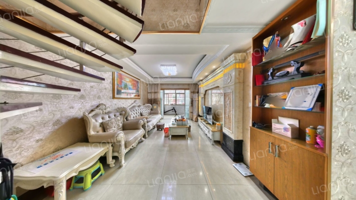 鸿福苑一区二手房实景图