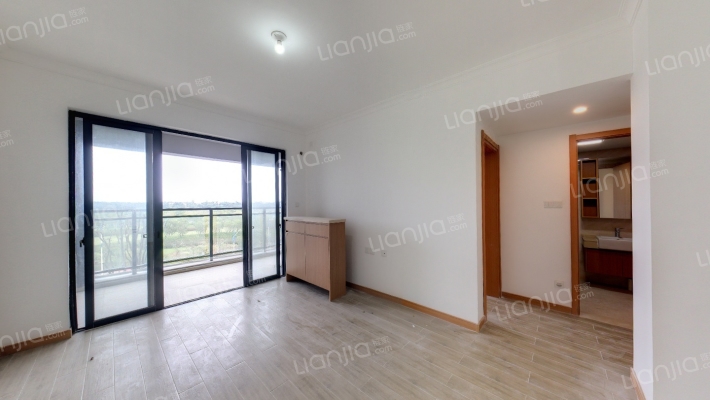 彰泰观江海二手房实景图