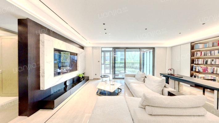 臻和院二手房实景图