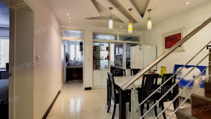 教师新村二手房实景图