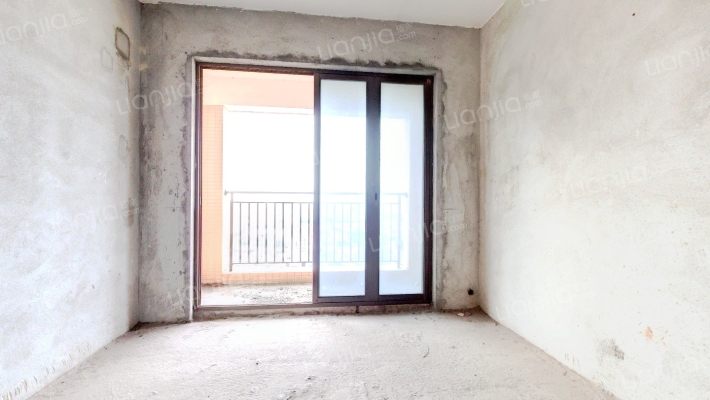 礼顿金御海湾二手房实景图