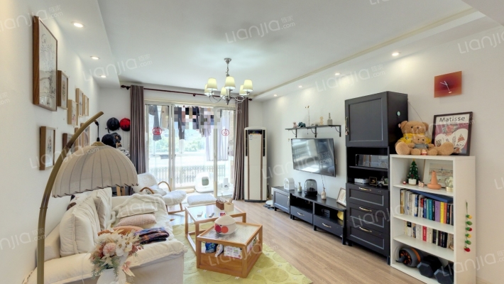 曹杨五月天二手房实景图