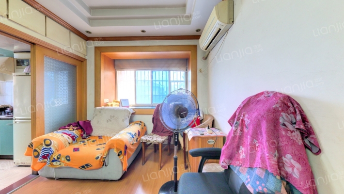 芙阁新村二手房实景图