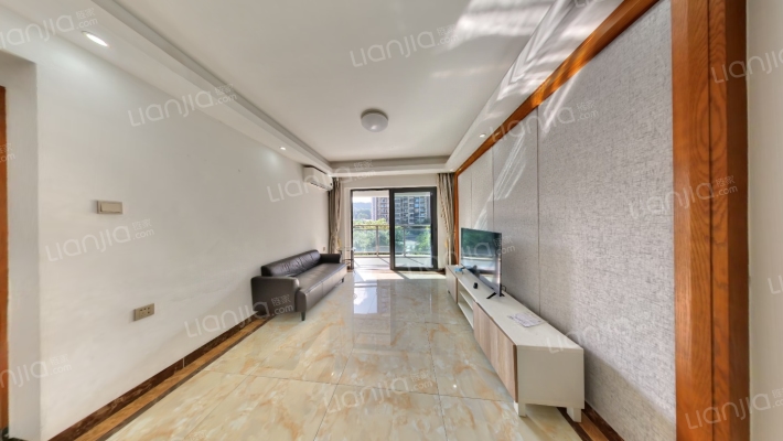 嘉辉豪庭三期森镇二手房实景图