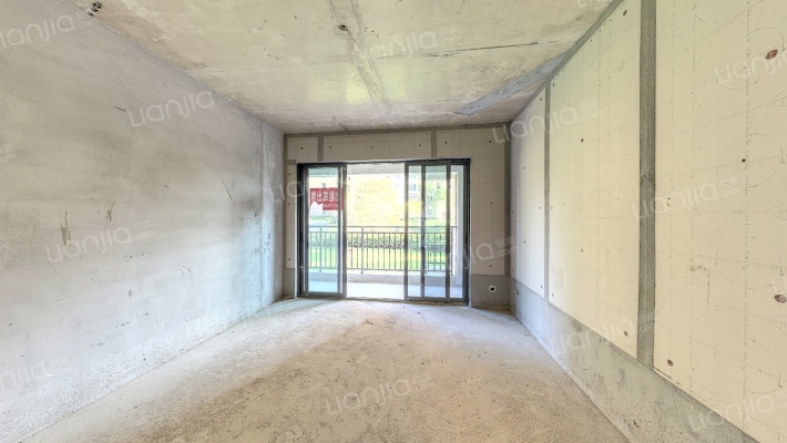 中建亮月湖澜苑二手房实景图