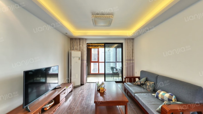 万科里金域滨江二手房实景图