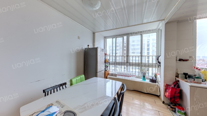 润土嘉和二手房实景图