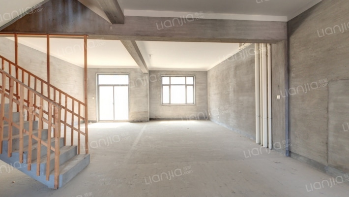 杨江一品臻园二手房实景图