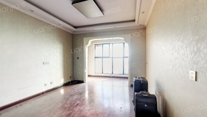 万基名家二手房实景图