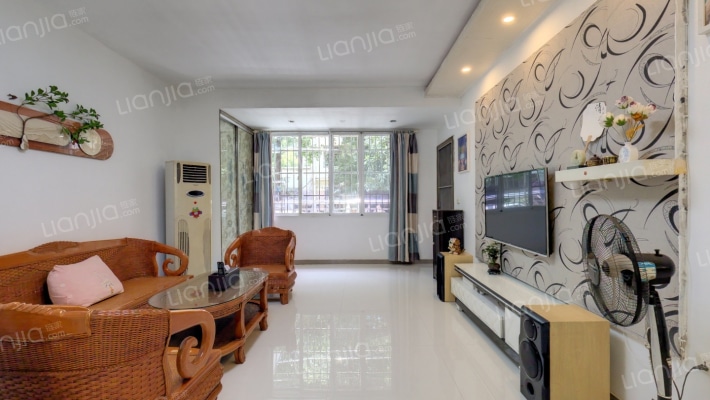 新城枫林苑二手房实景图