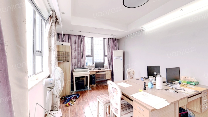 颐高广场二手房实景图