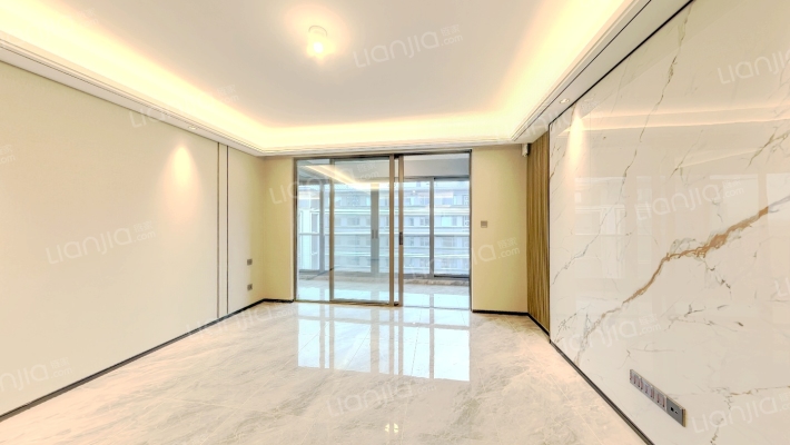 绿城湖畔雲庐二手房实景图