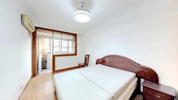 龙柏六村二手房实景图