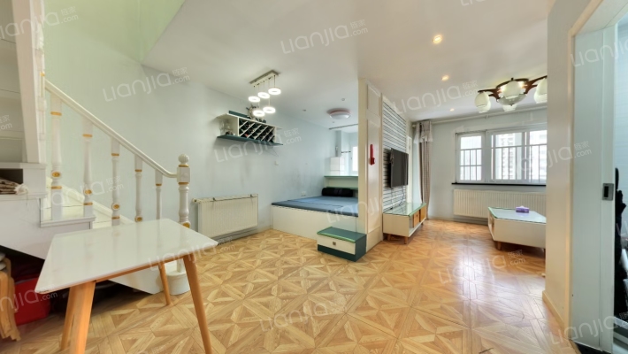 德成长江国际二手房实景图