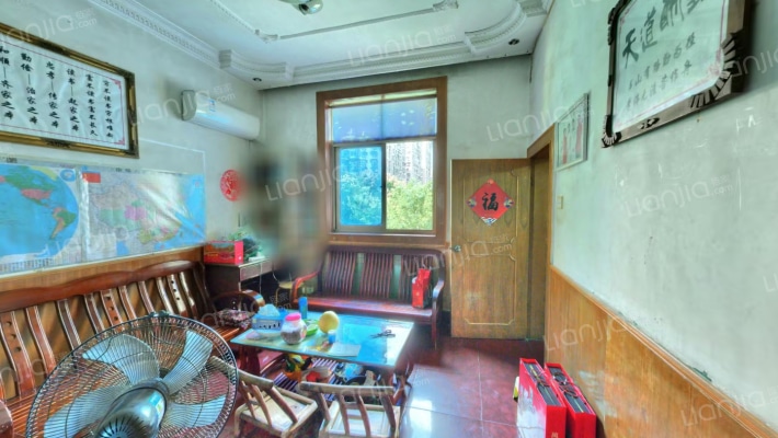 韭菜园路10号二手房实景图